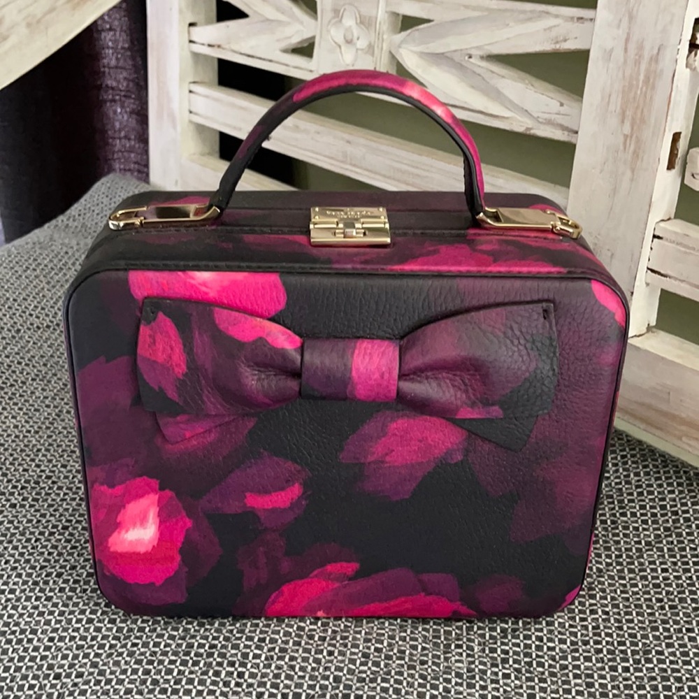 EUC kate spade Madison Ave Knollwoood Drive bag